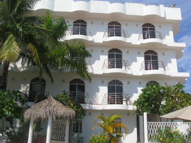 Hotel Y Suites Bugambilias Rincon de Guayabitos Exterior photo