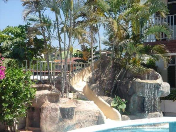 Hotel Y Suites Bugambilias Rincon de Guayabitos Exterior photo
