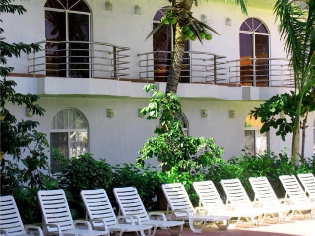 Hotel Y Suites Bugambilias Rincon de Guayabitos Exterior photo